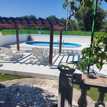 Apartmani Bruna Bilice Vrulje  ภายนอก รูปภาพ