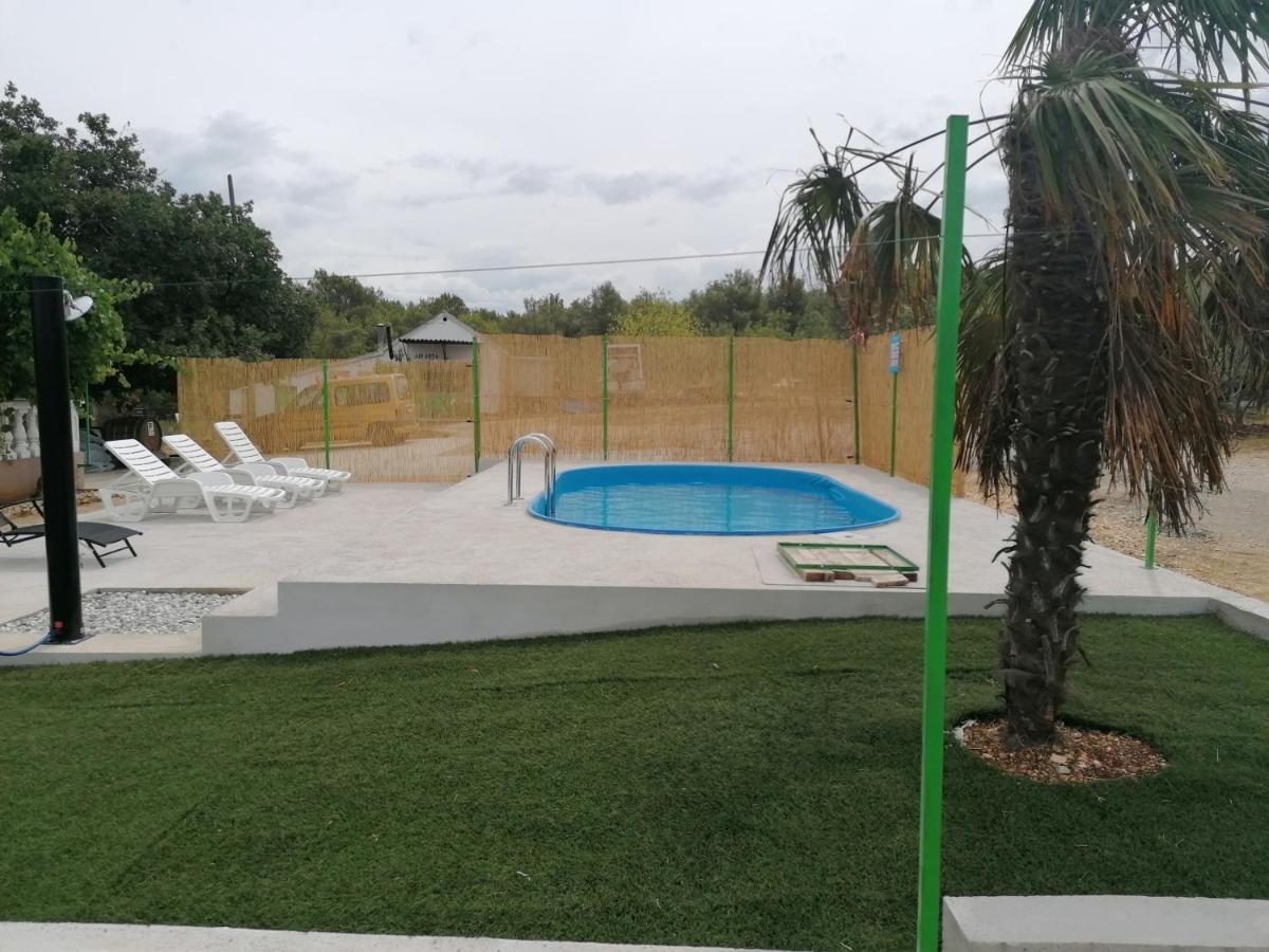 Apartmani Bruna Bilice Vrulje  ภายนอก รูปภาพ