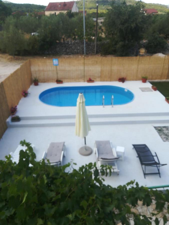 Apartmani Bruna Bilice Vrulje  ภายนอก รูปภาพ