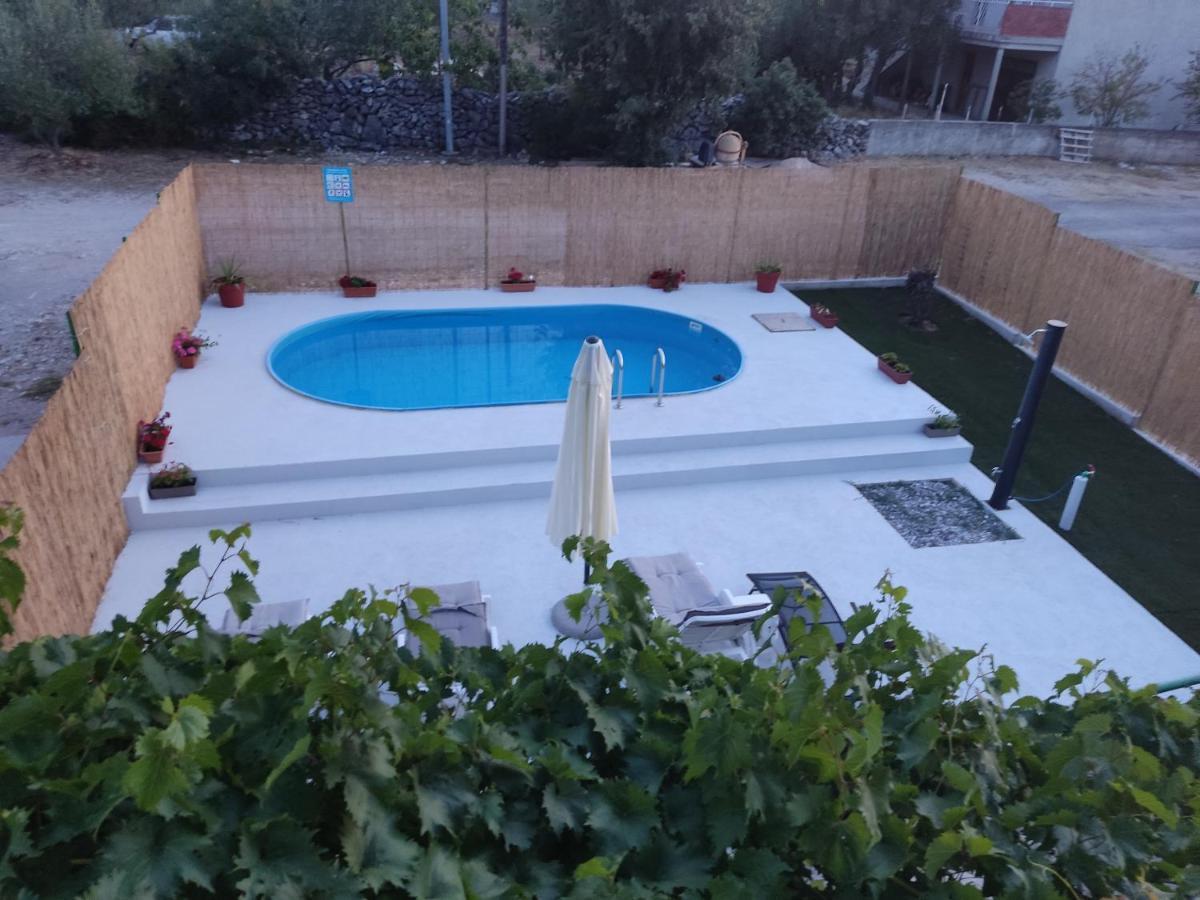 Apartmani Bruna Bilice Vrulje  ภายนอก รูปภาพ